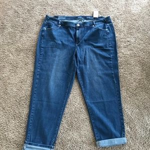 JJill sz 22 dark wash Jean capris. Brand new